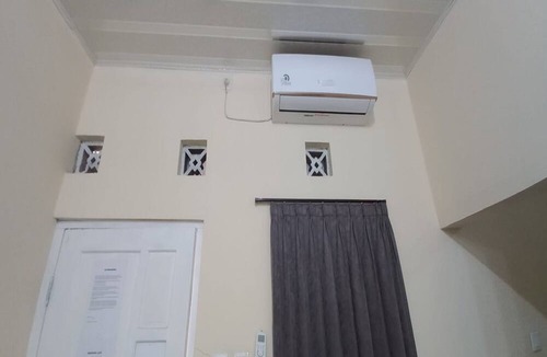 Karanganyar Hotel | Hotel O Setia Budi Guest House 1