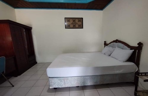 Sentani Hotel | OYO 93485 Hotel Kenzie Sentani