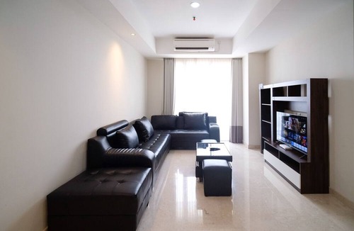 Surabaya Apartment | Homey 3Br With Private Lift At Grand Sungkono Lagoon Apartment