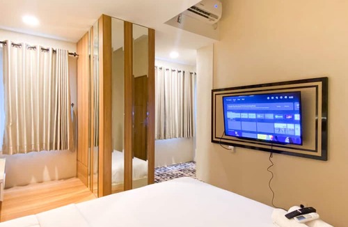 Duren Sawit Apartment | Comfy and Modern Look 1BR LRT City Jatibening Apartment