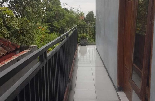 Peterongan House | Selaraskost Syariah Jombang