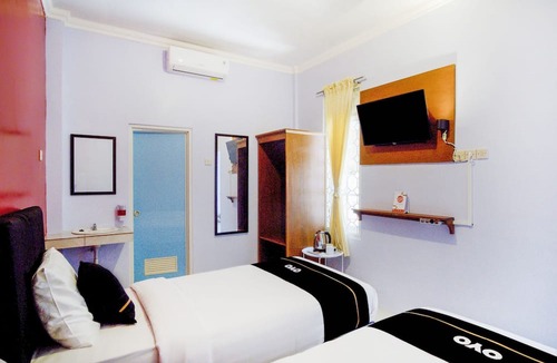 Banjarasri Hotel | OYO Life 3301 Pondok Eyang Obi