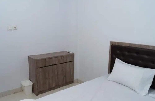 Cimone Hotel | OYO Life 92878 Kost Padma Syariah