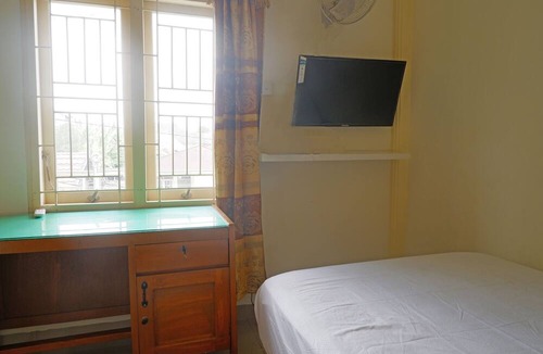 Jambi Hotel | OYO Life 92632 Kost Pondok Kito