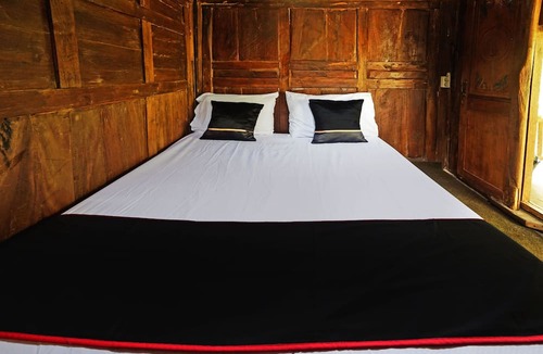 Klojen Hotel | Capital O 93238 Lembah Mbalong Resort