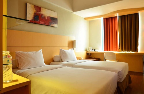 Kebon Sirih Hotel | ibis Jakarta Arcadia
