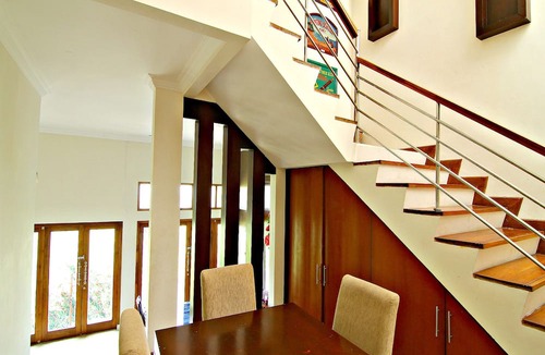 Ciburial Villa | De Bukit Dago Villa by HouseinBandung