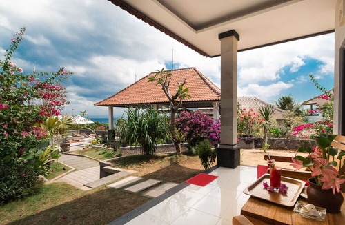 Jungut Batu Resort | Padma Kumala Hotel