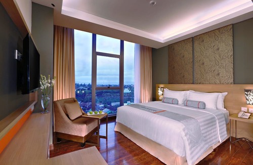 Central Yogyakarta Hotel | Harper Malioboro Yogyakarta by ASTON