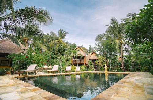 Jungut Batu Hotel | Sukanusa Luxury Huts
