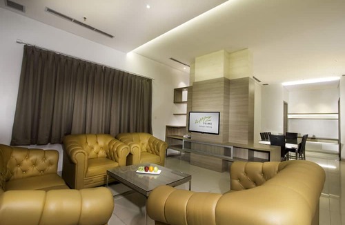 Kelapa Gading Barat Hotel | Whiz Prime Hotel Kelapa Gading