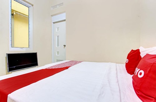 Brebes Hotel | OYO 93208 Guest House Cemara 2