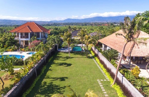 Banjartegehe Villa | Villa Lou - Luxury Villa By The Beach