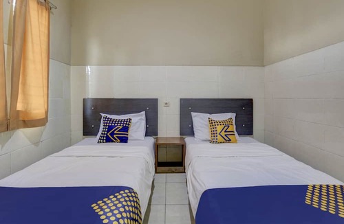 Ambarawa Hotel | OYO Life 90159 Puri Asoka Guest House