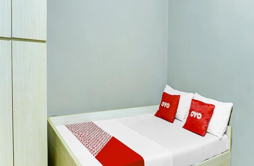 Karawang Hotel | OYO Life 91205 Rindang Guesthouse Syariah