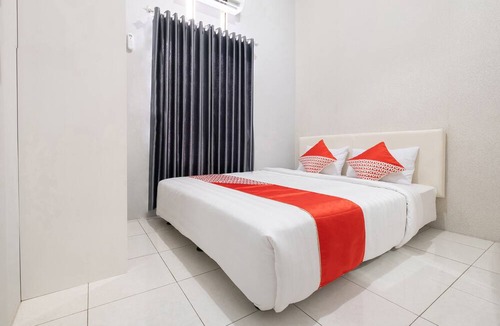 Mertoyudan Hotel | Hotel O Nareswari Guest House Syariah