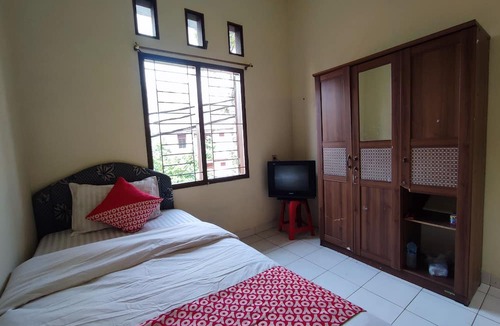 Pondokcina Hotel | SPOT ON 92645 Nita Residence Syariah
