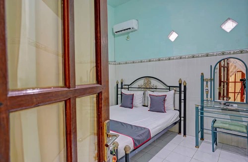 Bawean Island Hotel | Collection O 92897 Hotel Intan Near Kantor Syahbandar Bawean