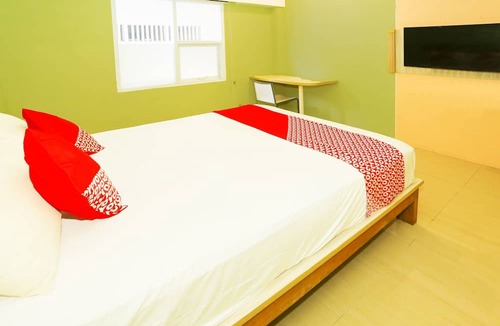 Depok Hotel | OYO 93145 Pondok Alam Syariah
