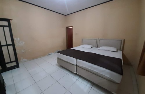 Bogor Tengah Hotel | OYO 93135 Wisma Bayt Hikmah