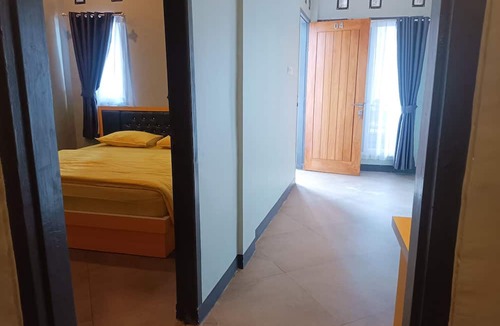 Sumbawa Besar Hotel | Capital O 93118 Asera Homestay