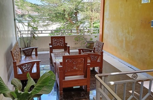 Laweyan House | Nadamax Solo Guest House