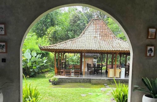 Cangkringan Villa | nDalem Riyartan Villa Kaliurang