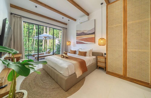 Petulu Villa | Villa Parma