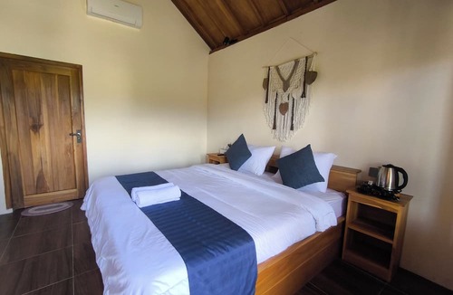Tetebatu Hotel | Botanika Estate
