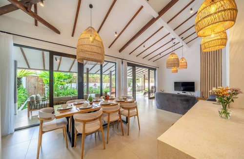 Penestanan Villa | Udara Villa - Tropical Garden Escape