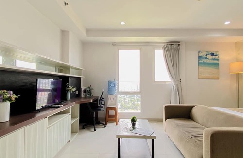 Cikarang Apartment | Cozy And Roomy Studio Space At Apartment Azalea Suites