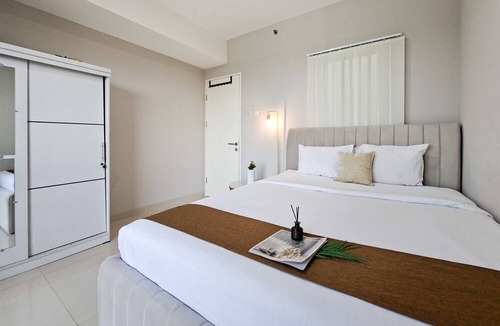 Serpong Apartment | Comfortable Classic Beige 1Br At Apartment The Ayoma