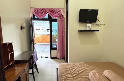 Colomadu House | Griya Helin