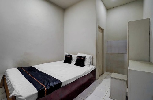 Old Jakarta Hotel | Hotel O near RS Husada formerly Pondokan