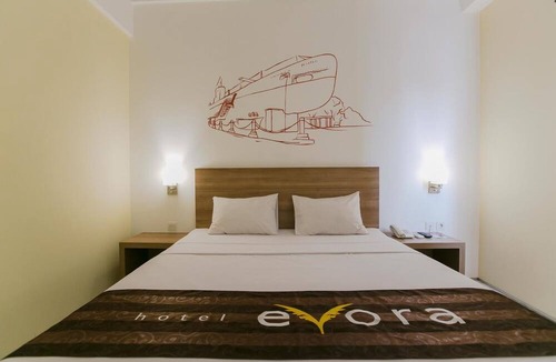 Gubeng Hotel | Evora Hotel