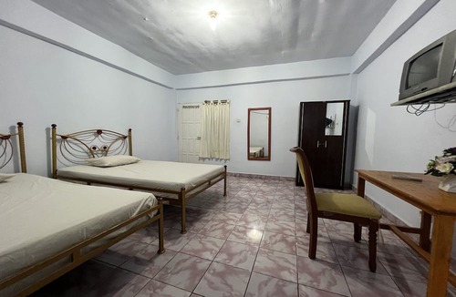 Sulawesi Hotel | Oyo 91757 Surya Hotel