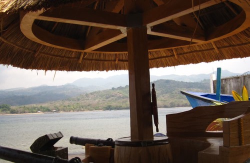 Larantuka Bed & Breakfast | Larantuka Beach Apartments