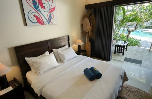 Jungut Batu Hotel | Pondok Baruna Frangipani Resort