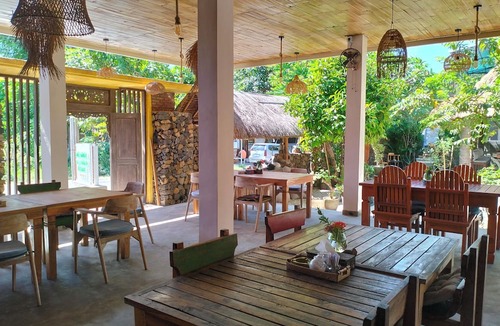 Amed Hotel | Amed Harmony Cafe and Bungalows