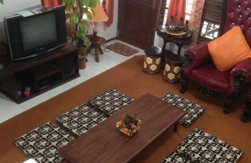 Malang Villa | Villa Malang MARRY IND Puncak Buring