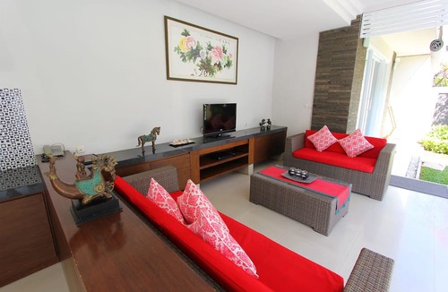 Laksmana Villa | Heliconia Villa