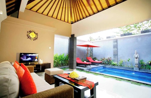 Pemecutan Kelod Villa | Intan Legian Seminyak Villa