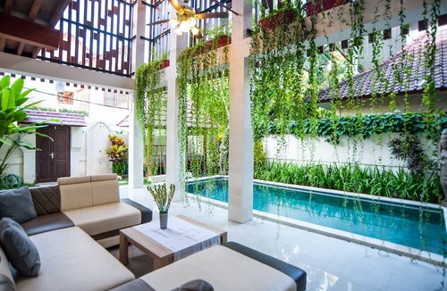 Central Seminyak Villa | Hidden Oasis Villa Seminyak, 4bedrooms, 4bath, available 25th to 29th December