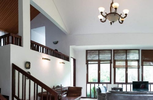 Oro Oro Ombo Villa | Villa Lovender Klub Bunga A14