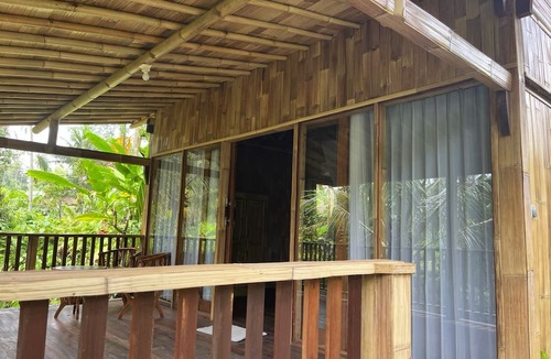 Selat Villa | Aura Cendana Hill Sidemen by AGATA