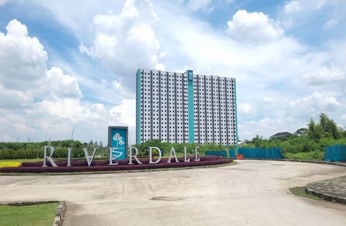 Cikarang House | Luxury Deluxe DBL Retreat W/Free WiFi and Parking
