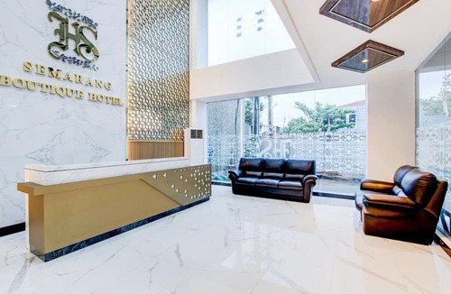 Semarang Utara House | Luxury Deluxe DBL Retreat W/ Free WiFi and Parking