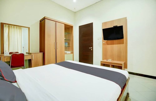 Padang House | Family Luxury Suite with Free WiFi and Parking