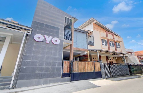 Tegal House | Cozy Double Escape W/Free WiFi and Parking