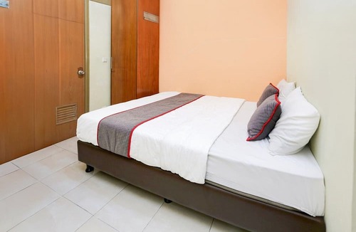 Curug House | Luxury Deluxe DBL Retreat W/Free WiFi and Parking